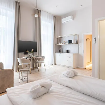 Apartmán W30 - Wesselényi Charming - Location By Bqa *