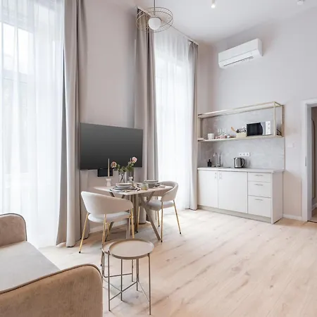 W30 - Wesselenyi Charming - Location By Bqa דירה *