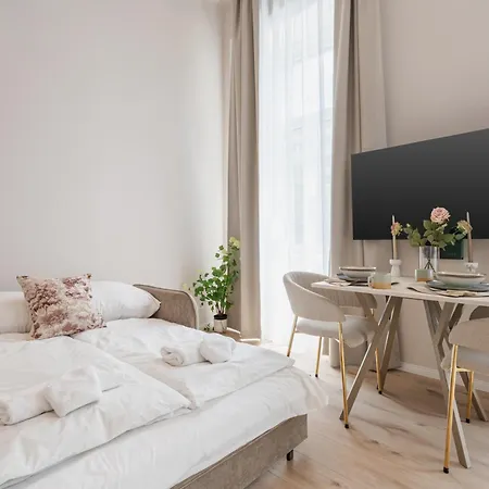 Apartmán W30 - Wesselényi Charming - Location By Bqa *